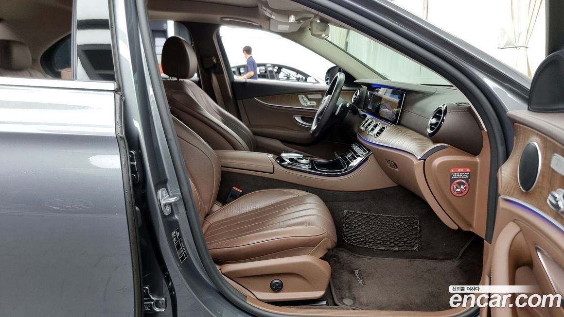 Mercedes-Benz E-Class 2017