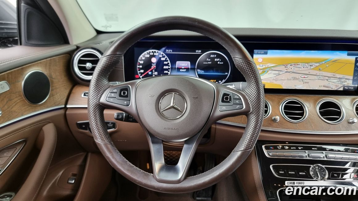 Mercedes-Benz E-Class 2017