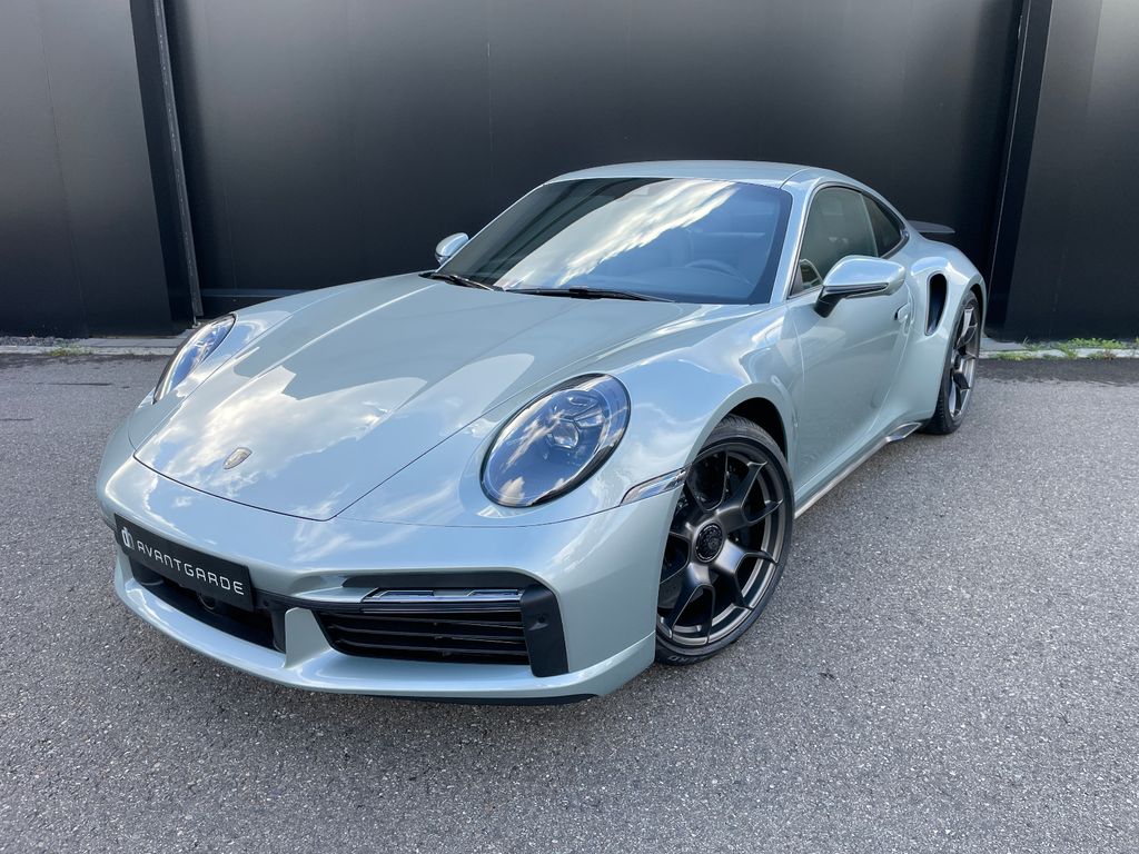 Porsche 992 2025