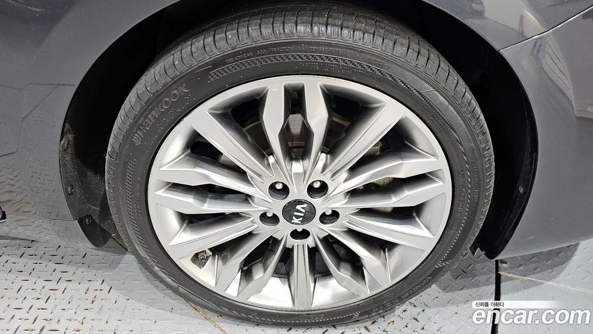 Kia K7 2020