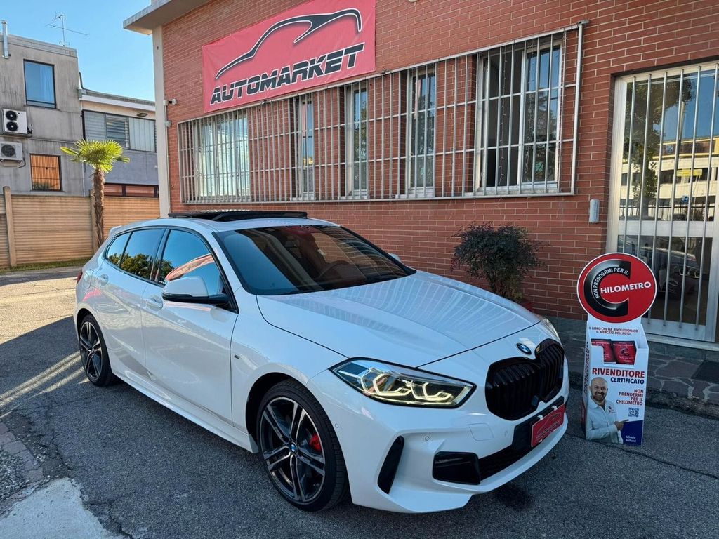BMW 120 2023