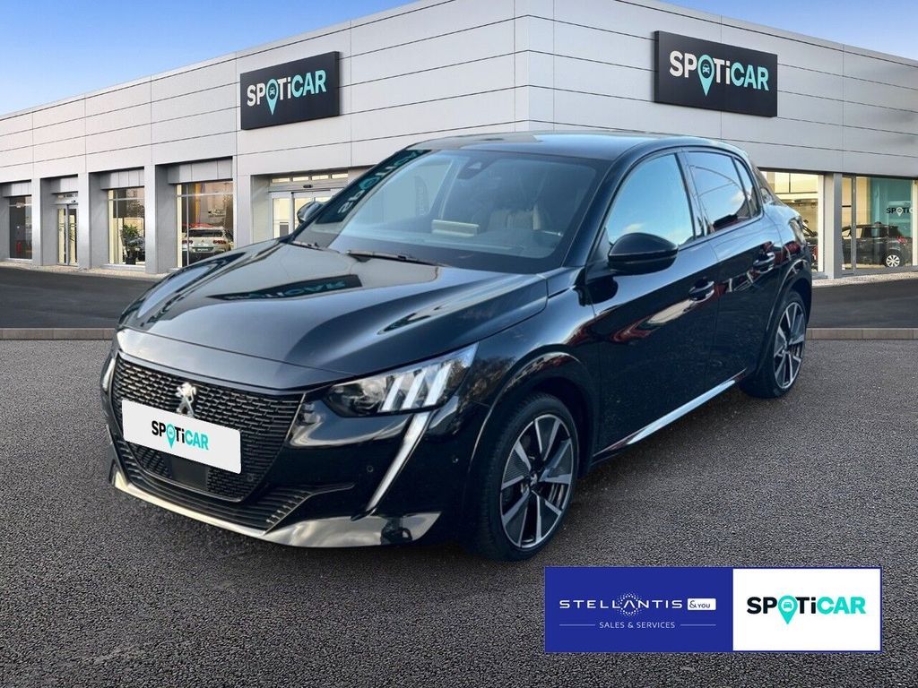 Peugeot 208 2021