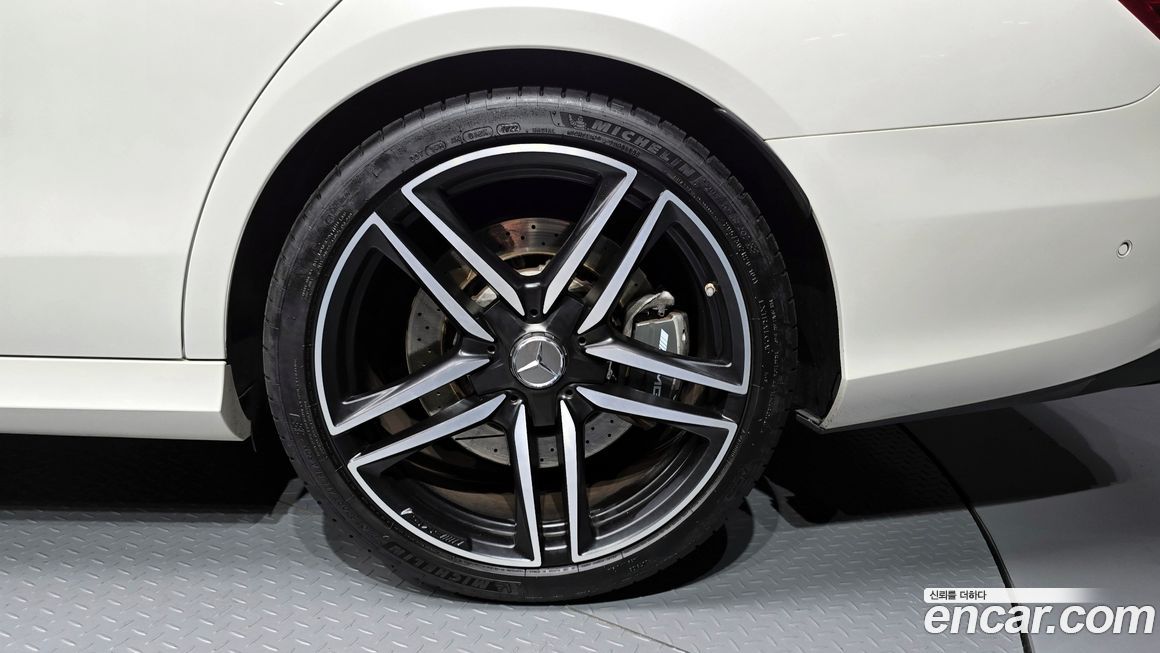 Mercedes-Benz E-Class 2018