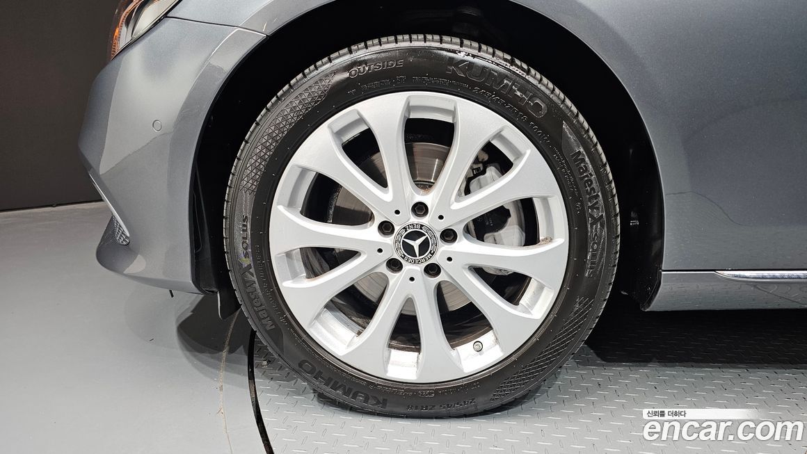 Mercedes-Benz E-Class 2019