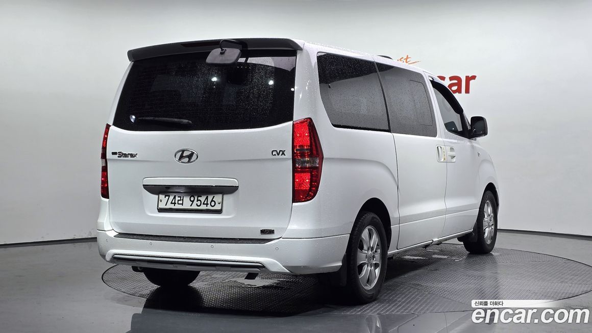 Hyundai Starex 2012