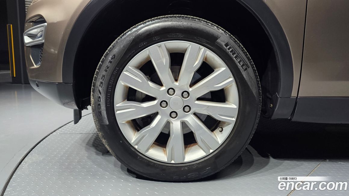 Land Rover Discovery Sport 2016