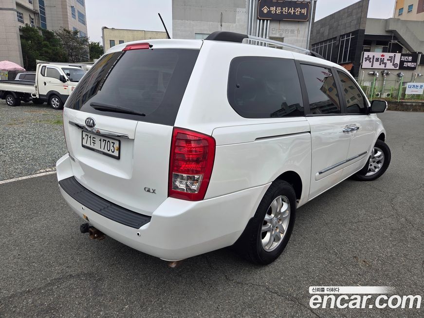 Kia Canival 2013