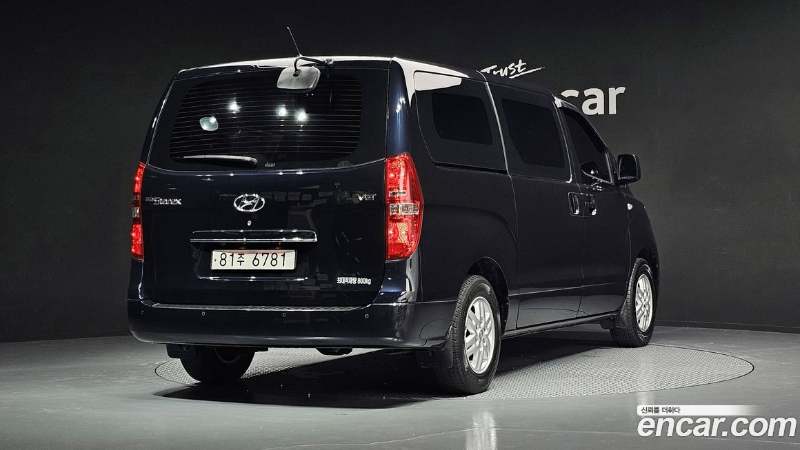 Hyundai Starex 2021