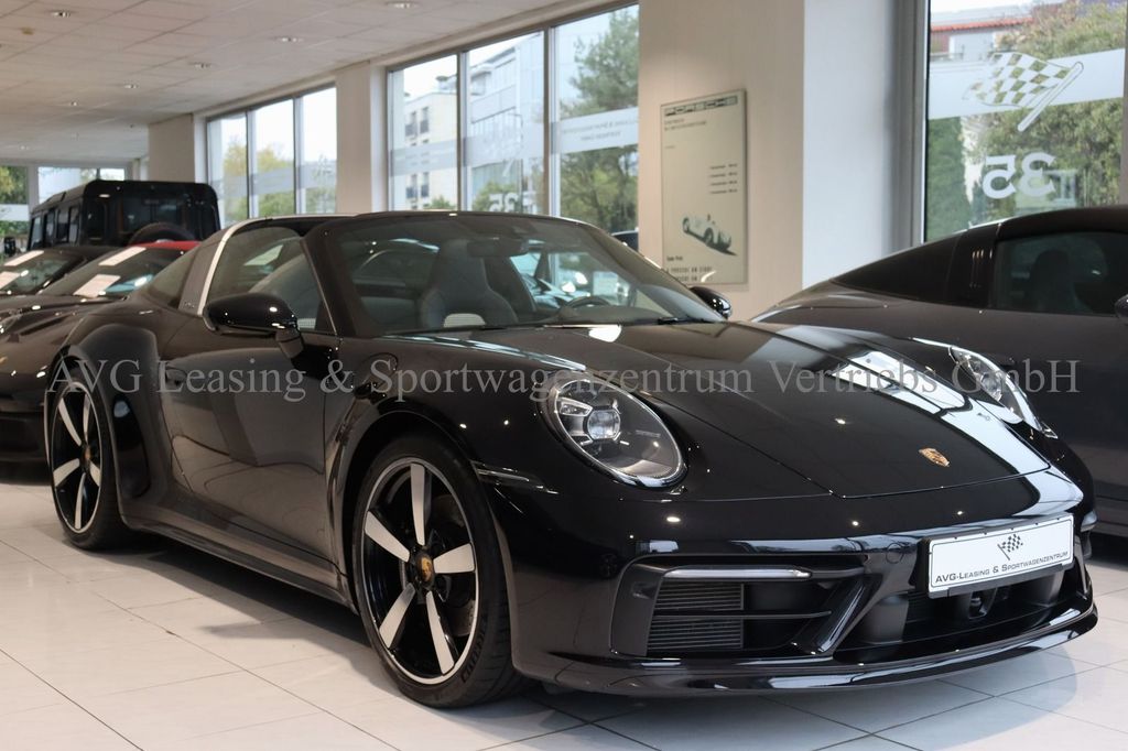 Porsche 992 2024
