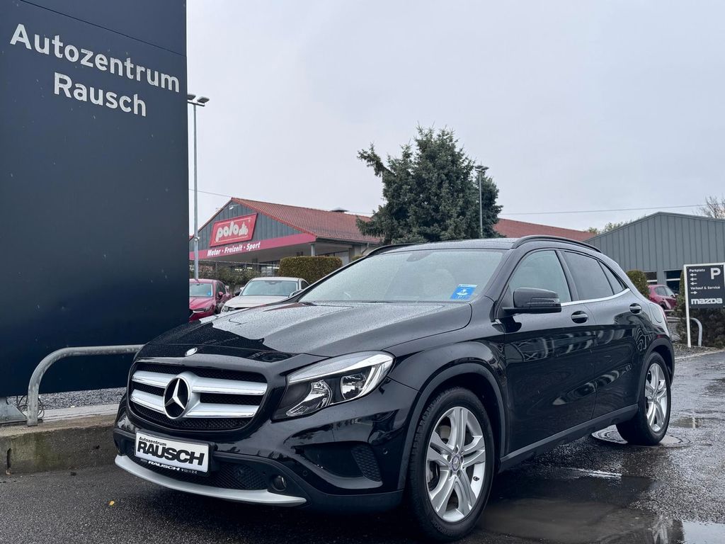 Mercedes-Benz GLA 250 2015