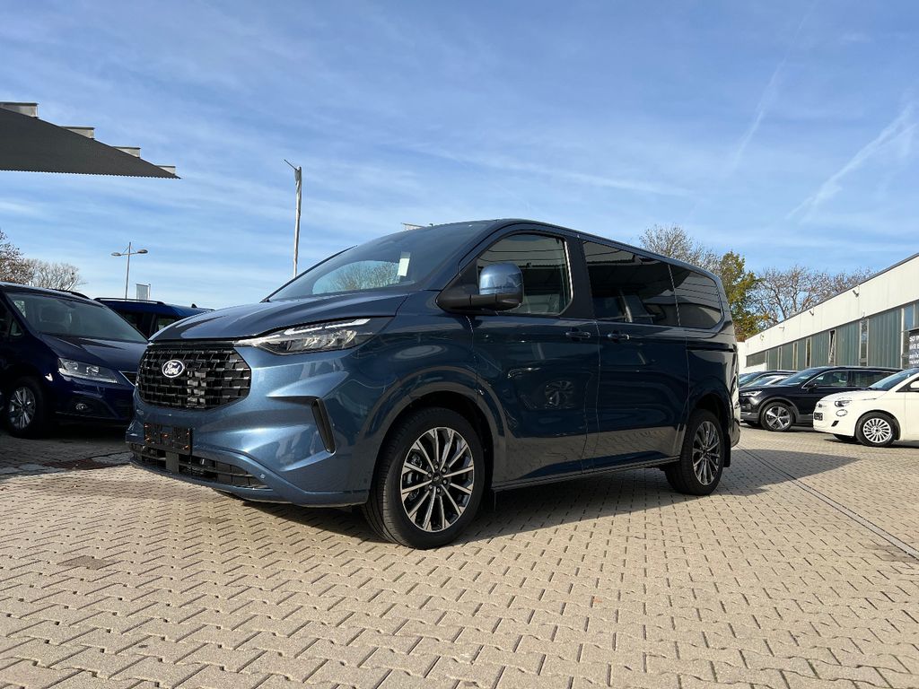 Ford Tourneo Custom 2025