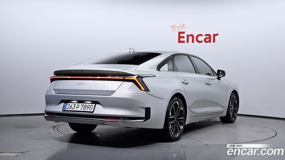 Kia K8 2025