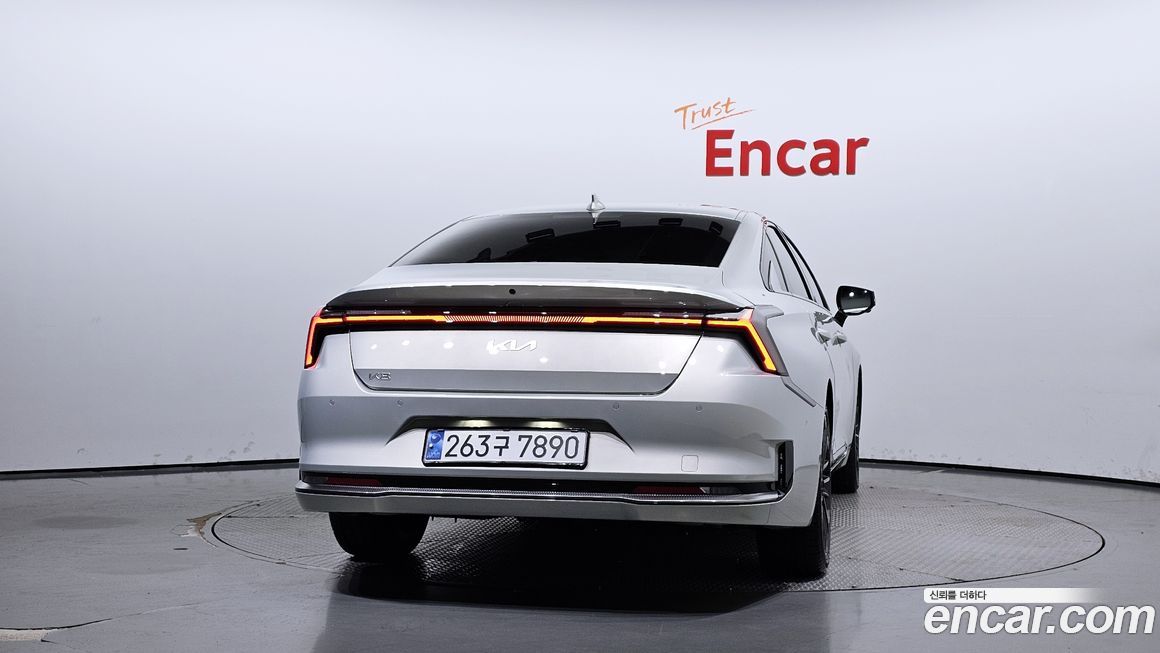 Kia K8 2025