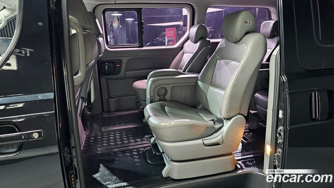 Hyundai Starex 2015