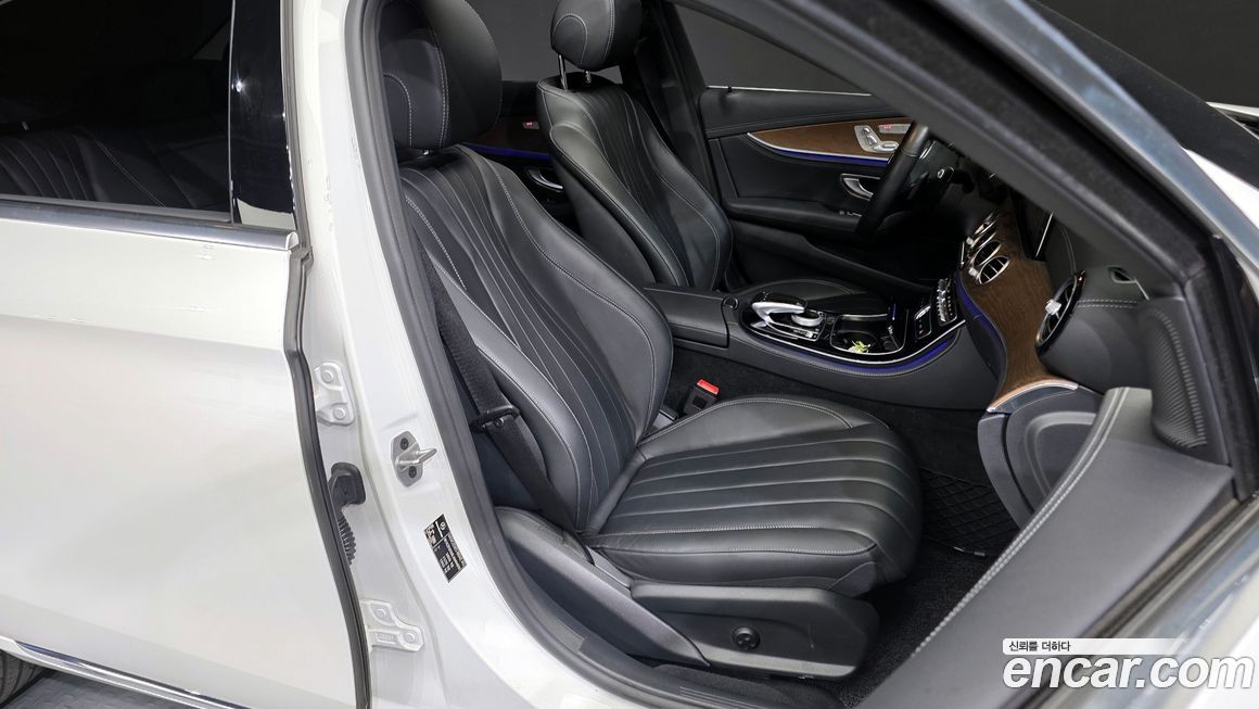 Mercedes-Benz E-Class 2020