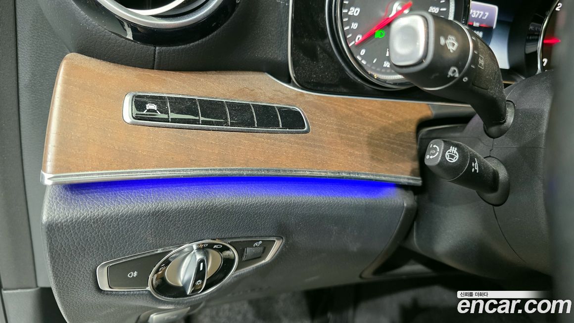 Mercedes-Benz E-Class 2020