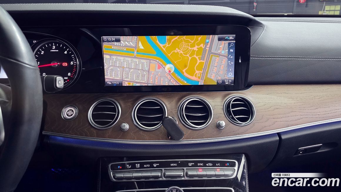 Mercedes-Benz E-Class 2020