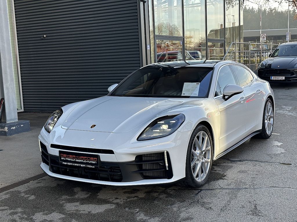 Porsche Panamera 2025