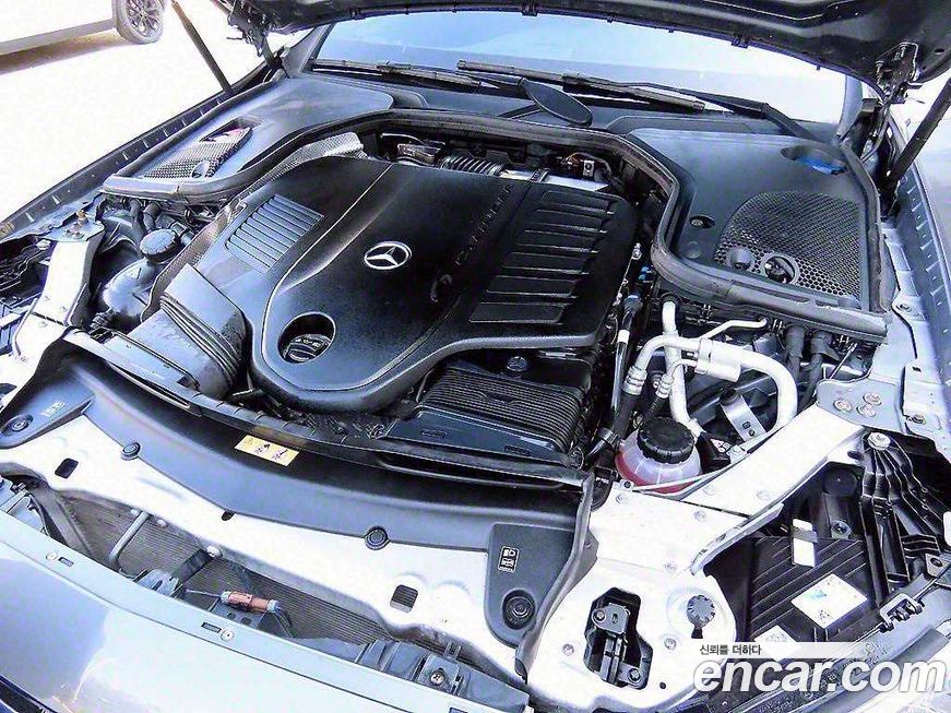 Mercedes-Benz E-Class 2021