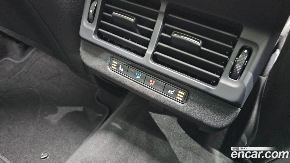 Land Rover Range Rover Evoque 2025