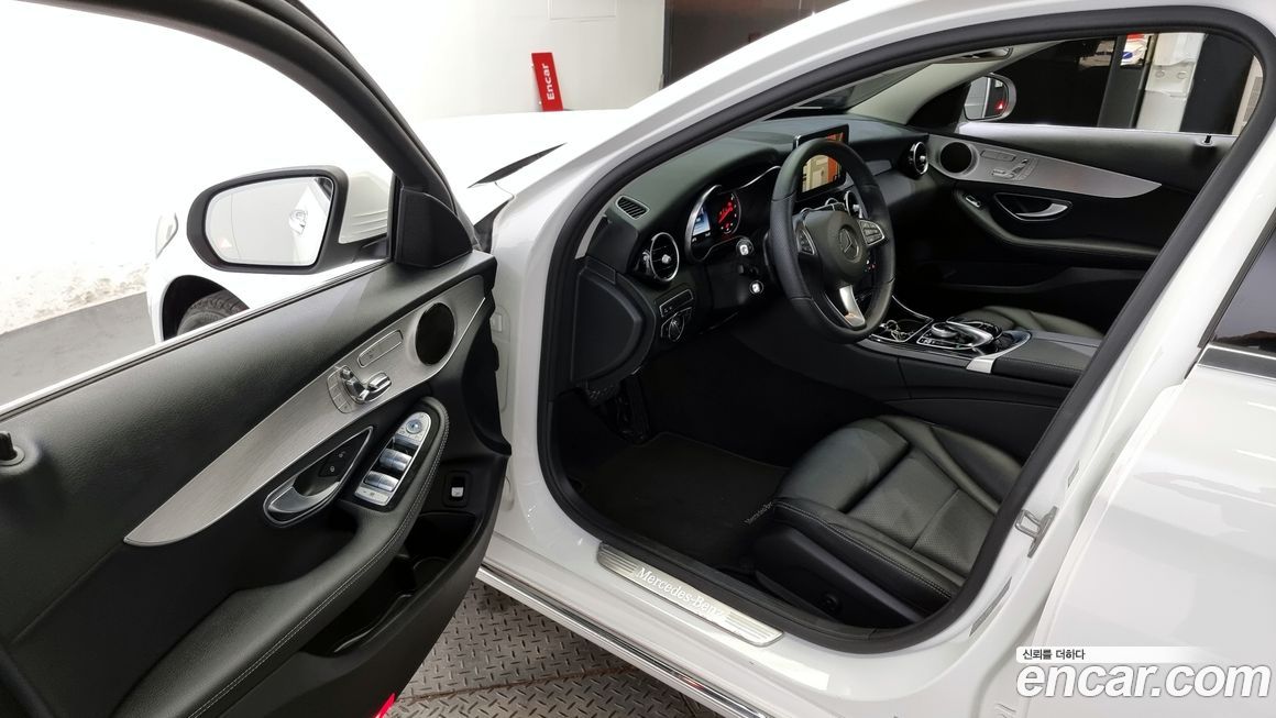 Mercedes-Benz C-Class 2017