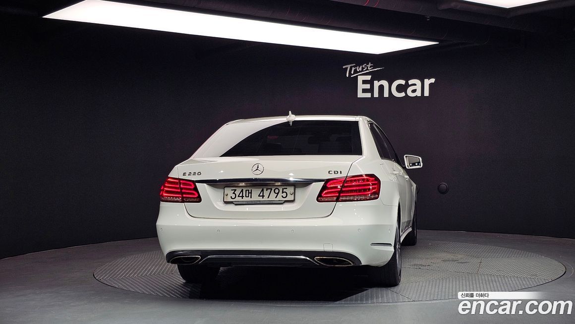 Mercedes-Benz E-Class 2014