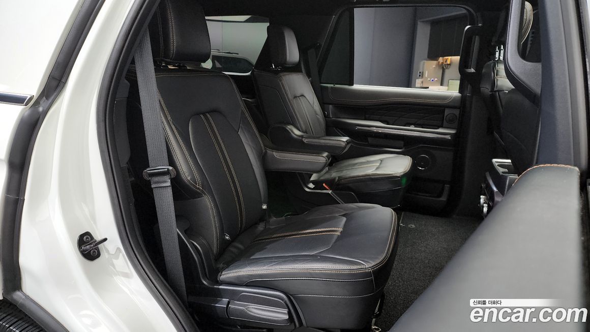 Ford Expedition 2021