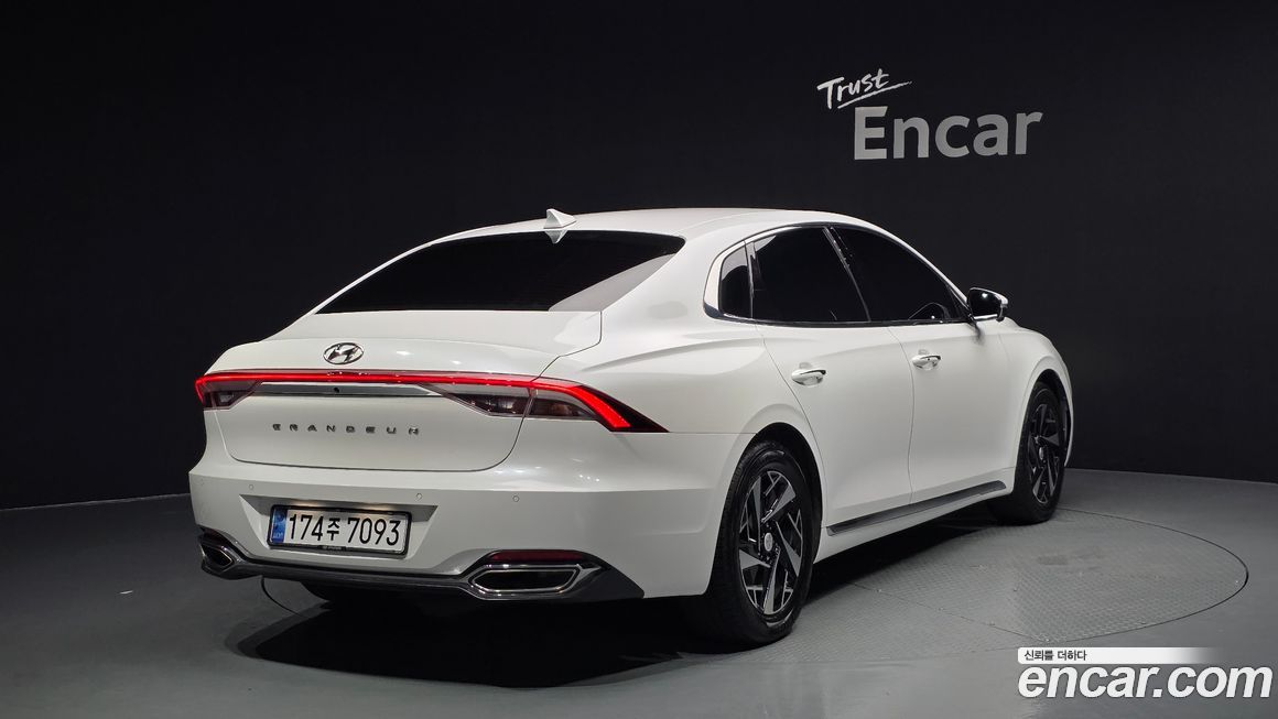 Hyundai Grandeur 2022