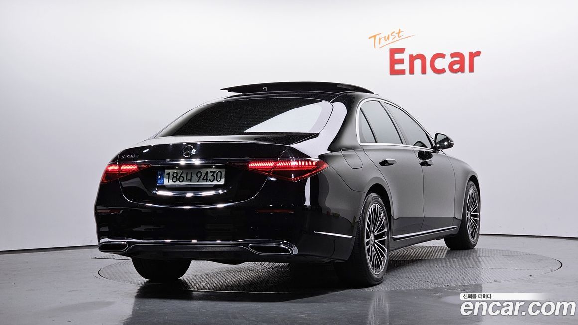 Mercedes-Benz S-Class 2022
