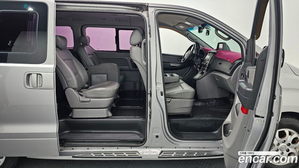 Hyundai Starex 2013