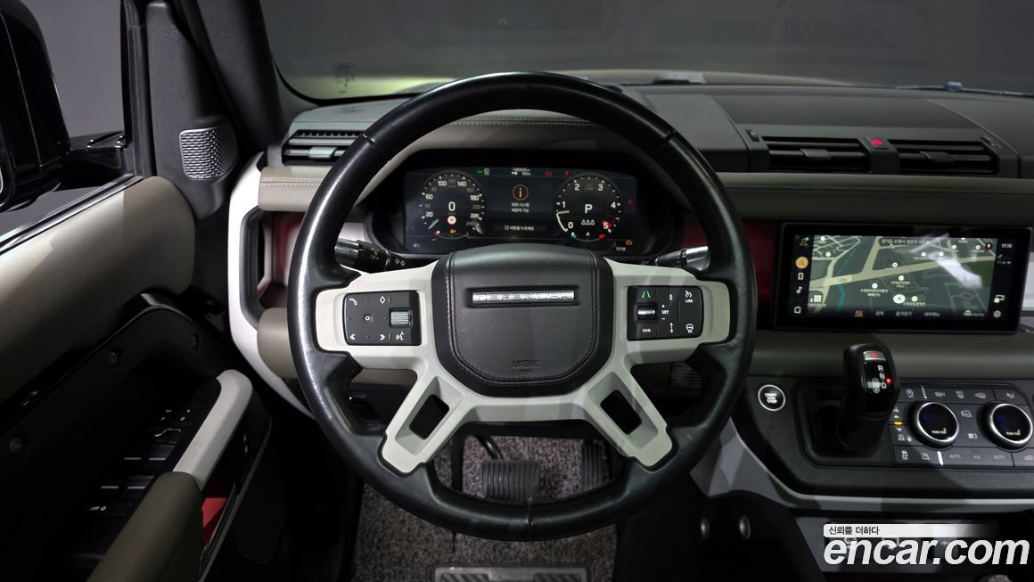 Land Rover Defender 2022