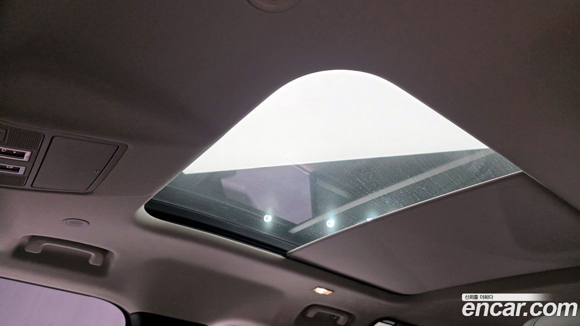 Land Rover Defender 2022