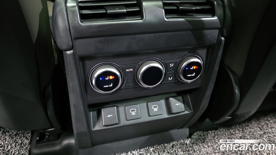 Land Rover Defender 2022