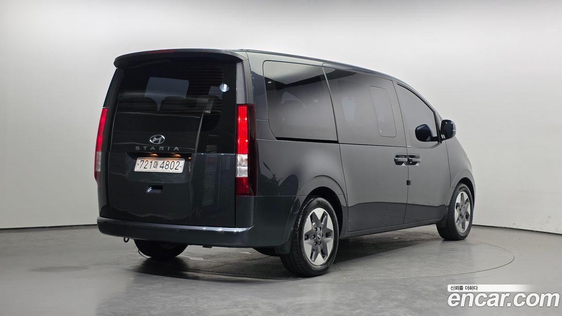 Hyundai Staria 2022