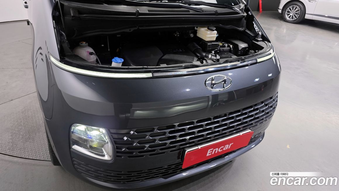 Hyundai Staria 2022