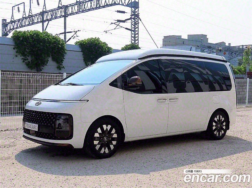 Hyundai Staria 2023