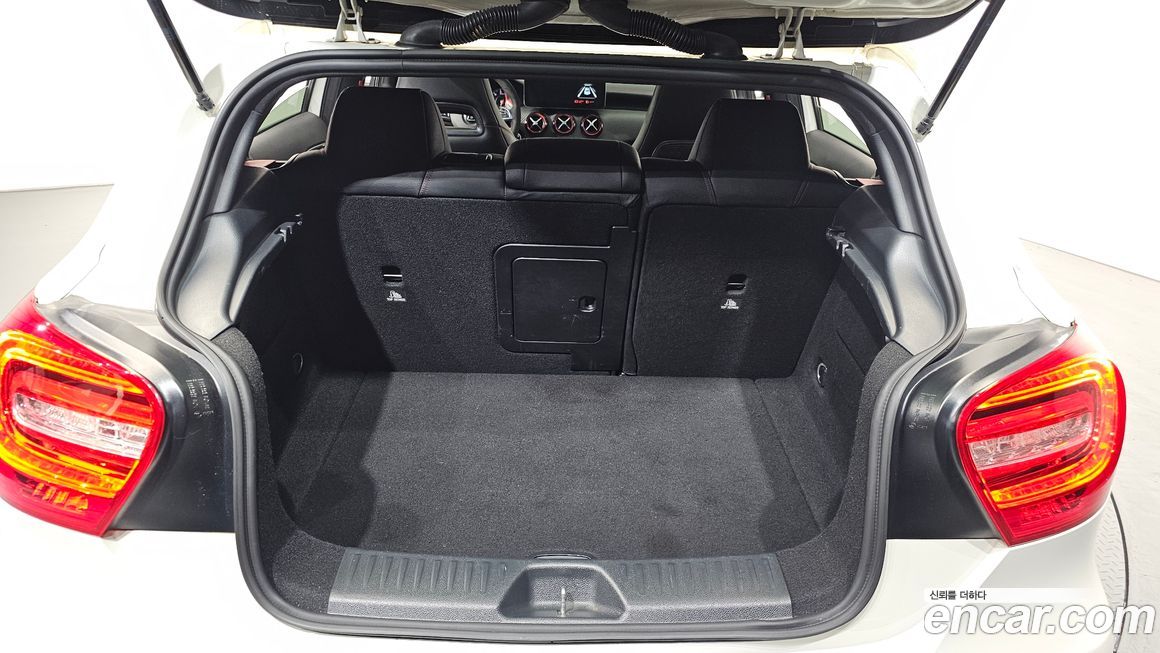 Mercedes-Benz A-Class 2015