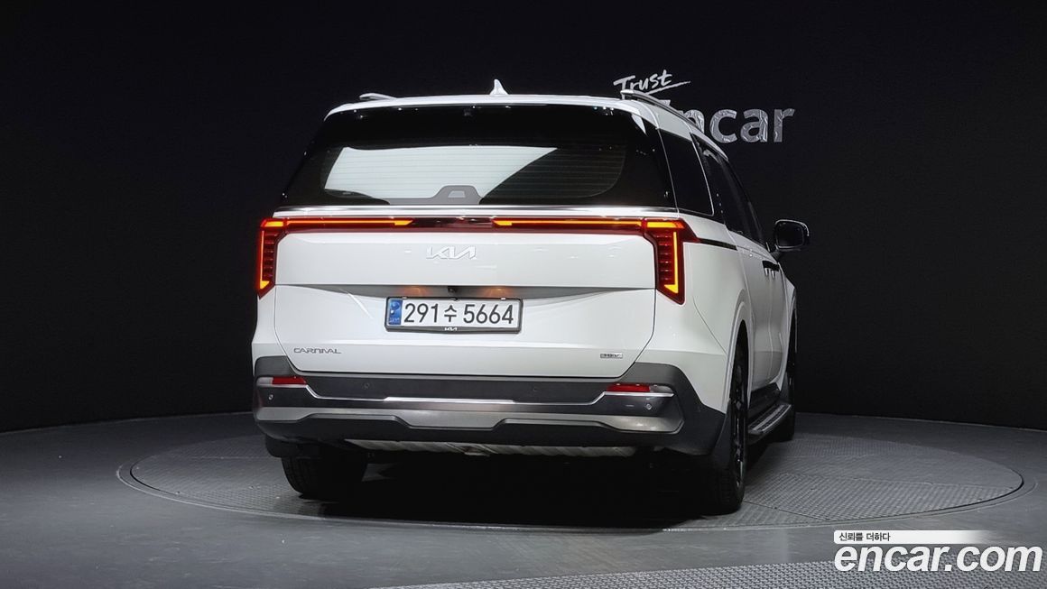 Kia Canival 2024
