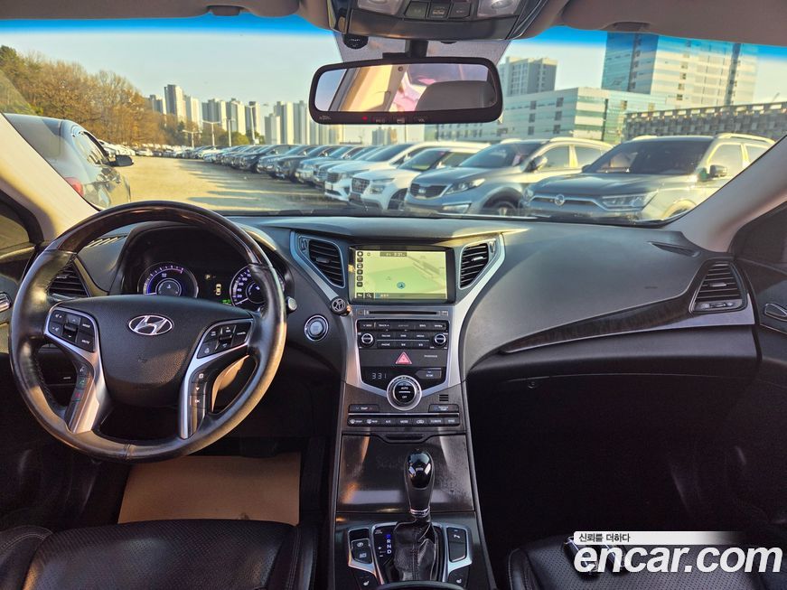 Hyundai Grandeur 2016