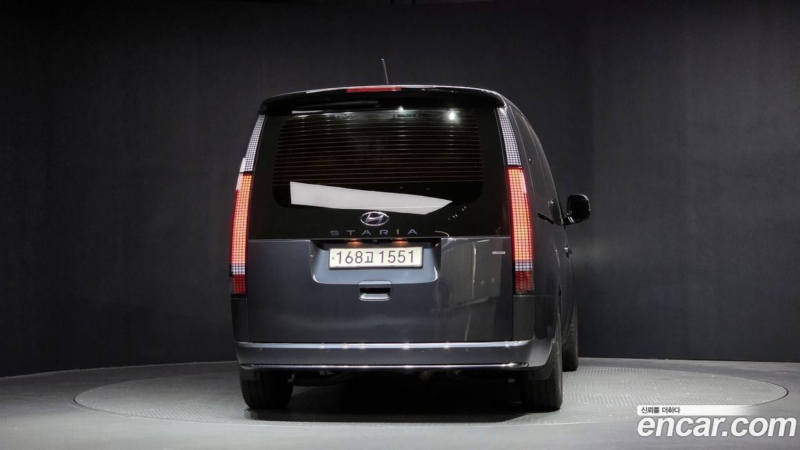 Hyundai Staria 2022