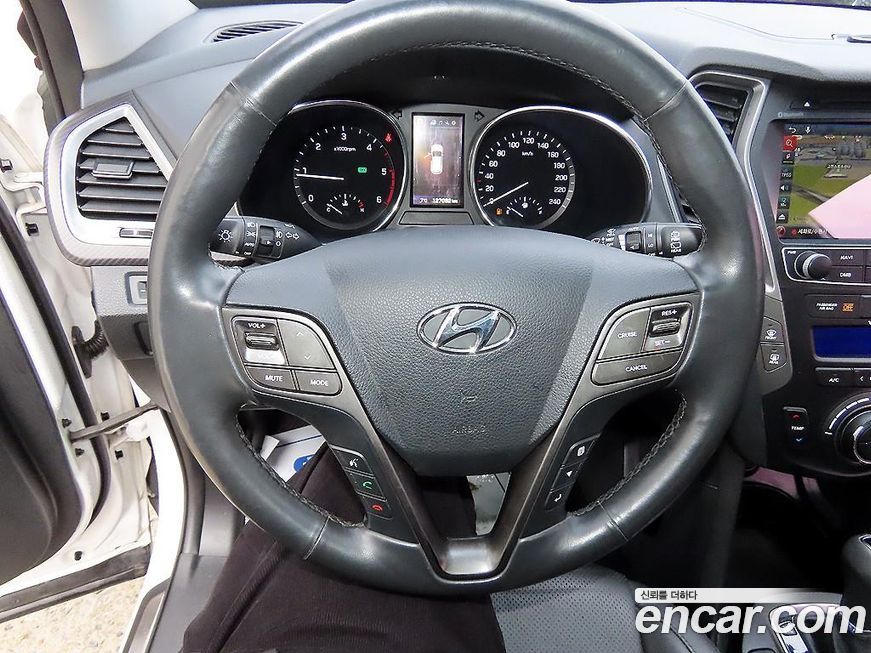 Hyundai Santafe 2016