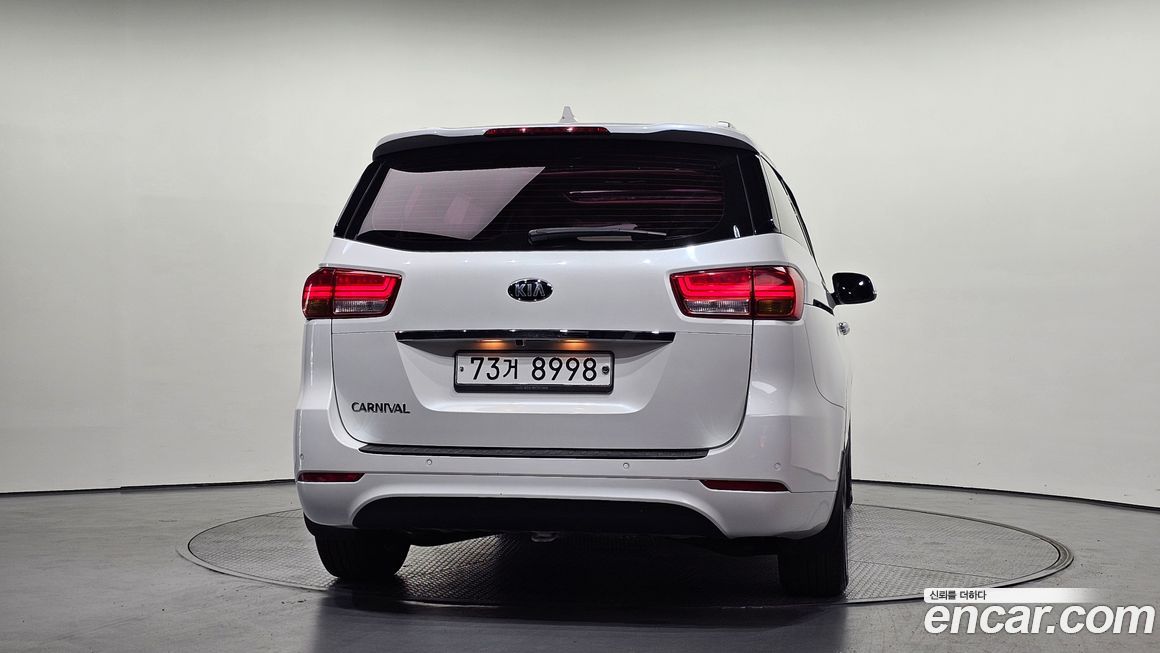 Kia Canival 2016