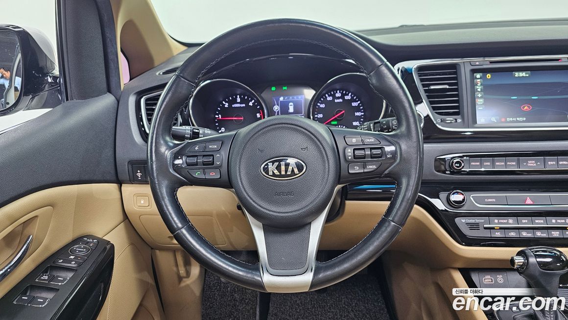 Kia Canival 2016
