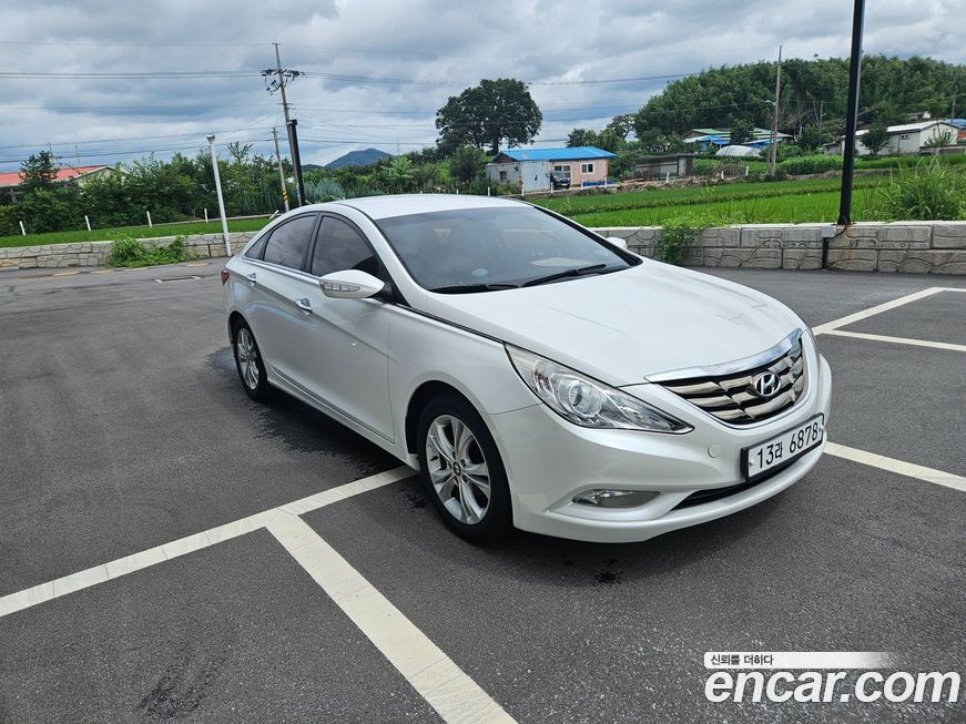 Hyundai Sonata 2011