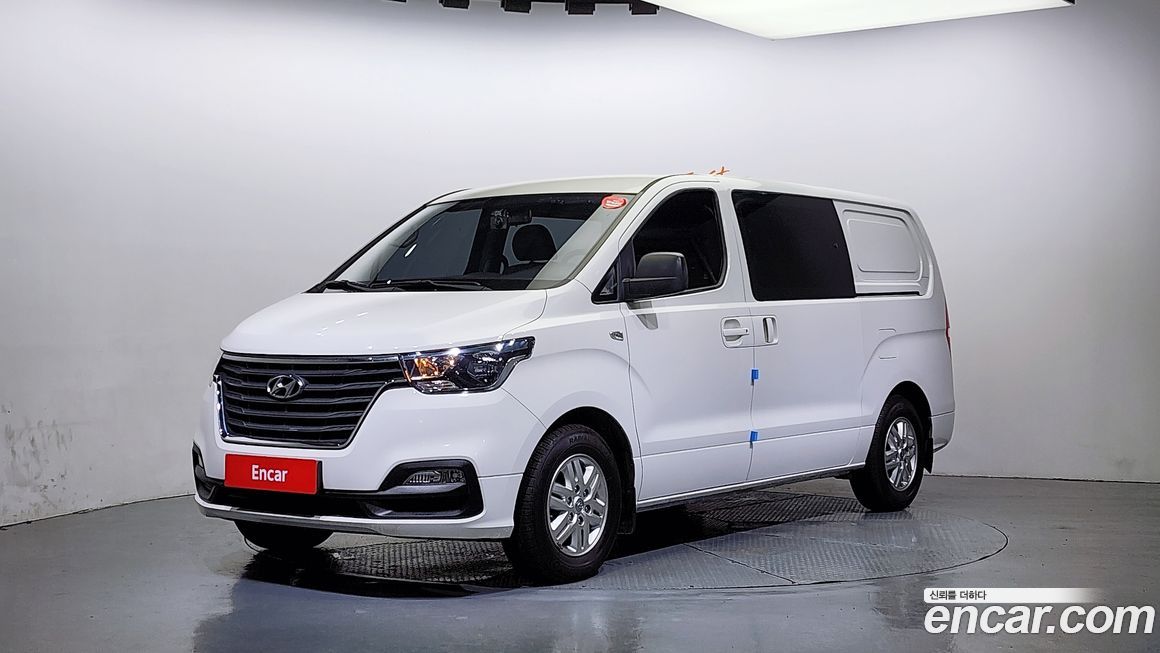 Hyundai Starex 2021