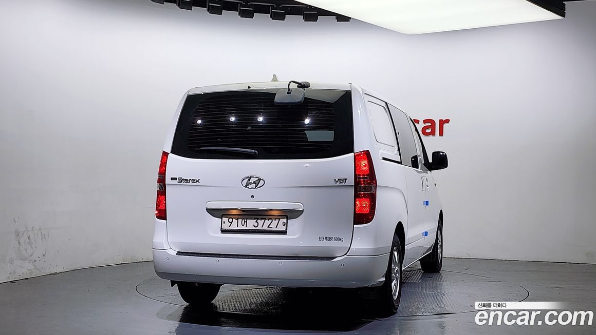 Hyundai Starex 2021