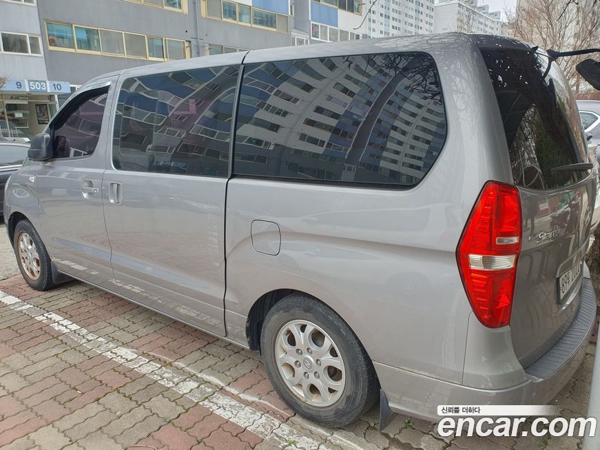 Hyundai Starex 2011