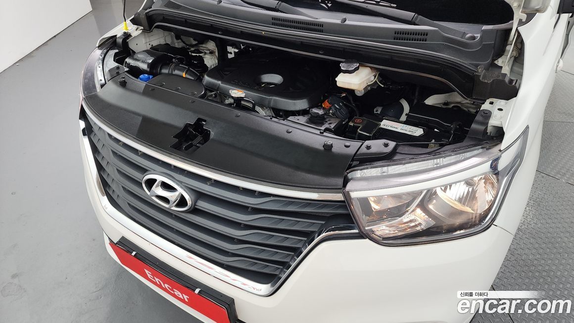 Hyundai Starex 2019