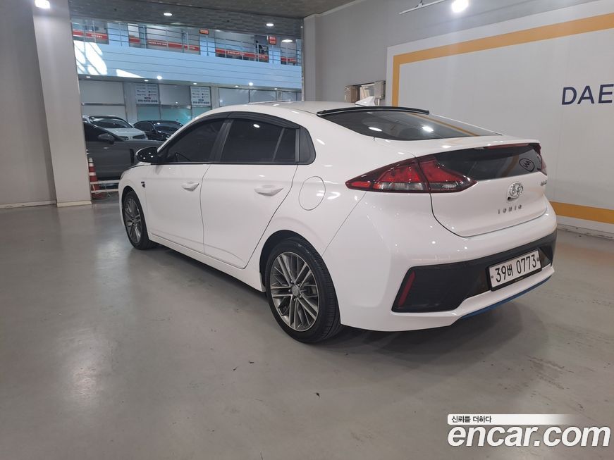 Hyundai Ioniq 2016