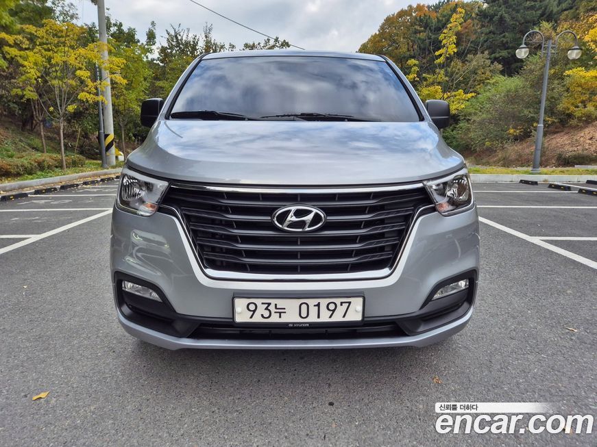 Hyundai Starex 2021